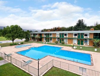 HOWARD JOHNSON INN DALEVILLE/ROANOKE1