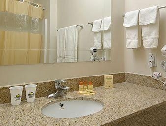 DAYS INN WINCHESTER4