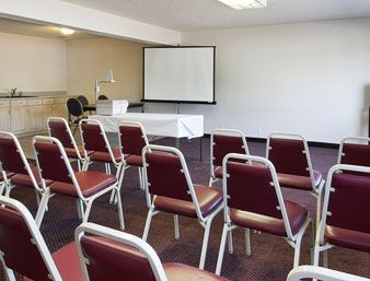Days Inn Kent - Meeker St.2