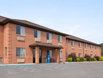 Super 8 Motel - Fairmont Super 8 Motel - Fairmont