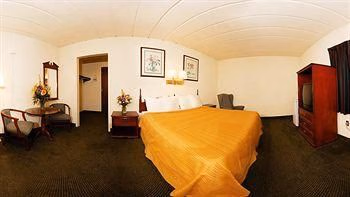 QUALITY INN WISCONSIN RAPIDS1
