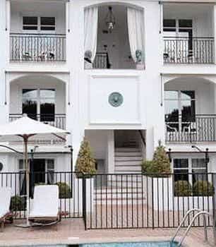 HOTEL LES VERGERS DE SAINT HOTEL LES VERGERS DE SAINT
