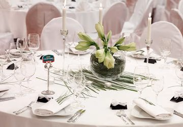 Courtyard by Marriott Warsaw Airport1