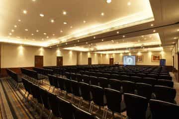 Hilton London Heathrow Airport Hilton London Heathrow Airport