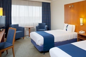Holiday Inn M4 Jct 4 London1