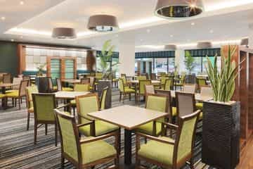 Holiday Inn Express T5 Holiday Inn Express T5