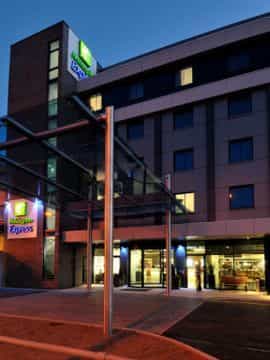 Holiday Inn Express T5 Holiday Inn Express T5