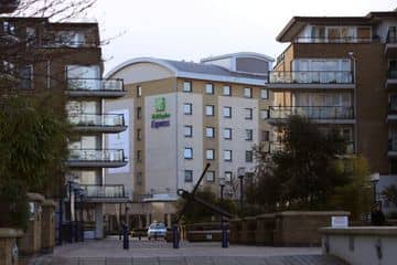 Holiday Inn Express Wandsworth Holiday Inn Express Wandsworth