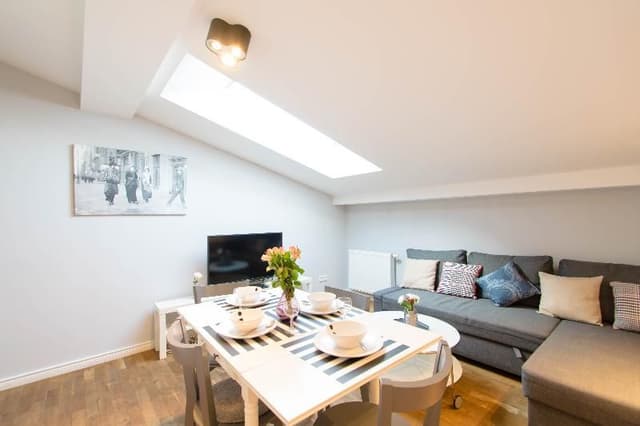 APARTMENT CAPACITY 4 TWO BEDROOMS