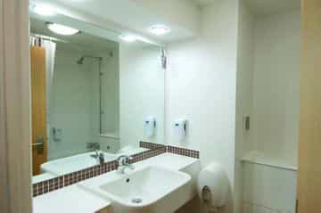 PREMIER INN SUTTON HARBOUR PREMIER INN SUTTON HARBOUR