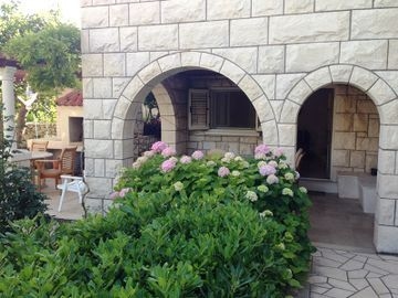 Guest house Steel1