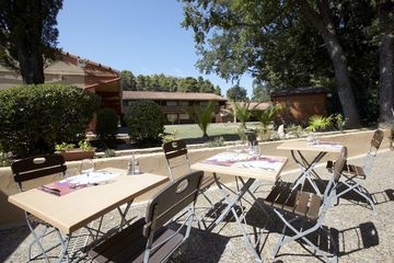 HOTEL RESTAURANT CAMPANILE VIT4
