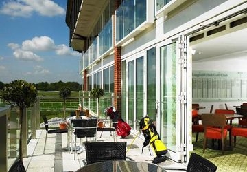 Lingfield Park Marriott Hotel & Country Club1