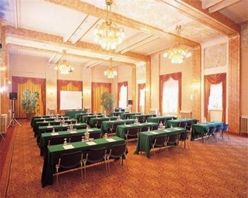 PALACE1