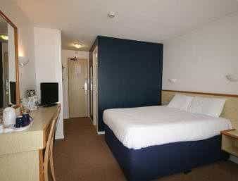 DAYS INN BRIDGEND CARDIFF M4 DAYS INN BRIDGEND CARDIFF M4
