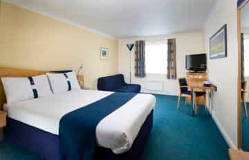 HOLIDAY INN EXPRESS HOLIDAY INN EXPRESS