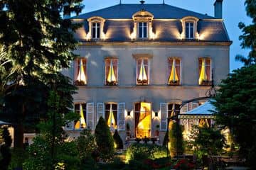 HOSTELLERIE LE CEDRE HOSTELLERIE LE CEDRE