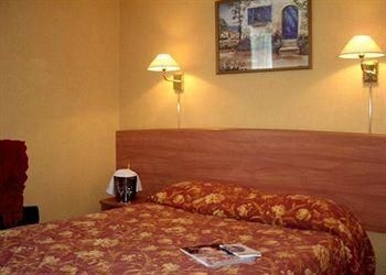 COMFORT HOTEL TOURS1