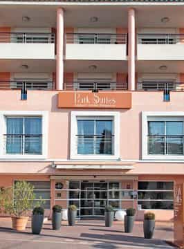 Park & Suites Elegance