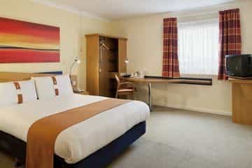 HOLIDAY INN EXPRESS HOLIDAY INN EXPRESS