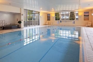 HOLIDAY INN3