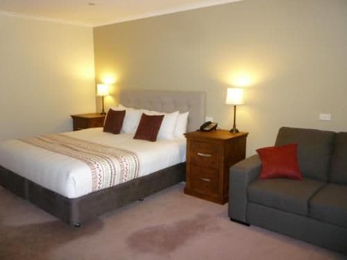 King Spa Room