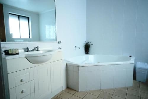 King Spa Room