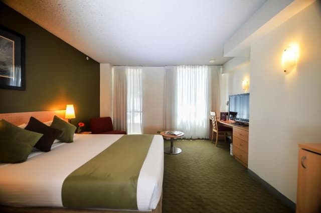 SUITE ECONOMY PREMIUM