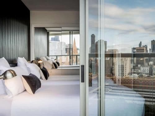 Three-Bedroom Premium Apartment with Balcony Floors 16 - 26