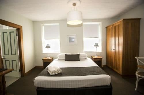 Deluxe Guest House with Private Bathroom