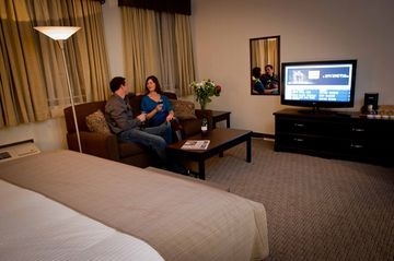 เบสต์ เวสเทิร์น พลัส เบเคอร์ สตรีท อินน์ (Best Western Plus Baker Street Inn & Convention Center)1