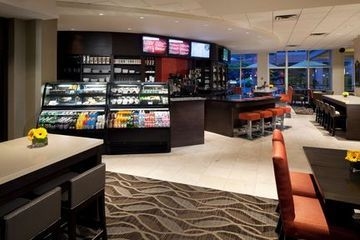 Holiday Inn & Suites Downtown1