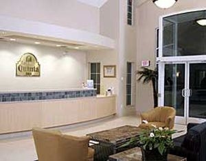 ลา ควินตา อินน์ โดย วินด์แฮม แวนคูเวอร์ แอร์พอร์ต (La Quinta Inn by Wyndham Vancouver Airport)2