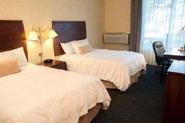 Hampton Inn Niagara Falls North of the Falls1