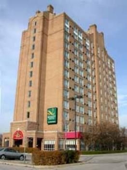 Quality Inn & Suites East0