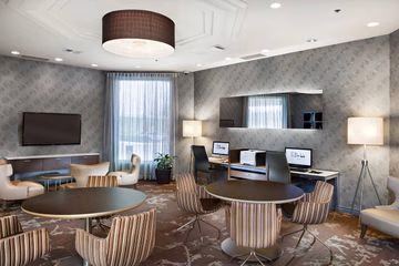 HILTON LAVAL4