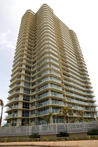 ไฮ เซิร์ฟ บีชฟรอนต์ อพาร์ตเมนต์ (Hi Surf Holiday Apartments)1