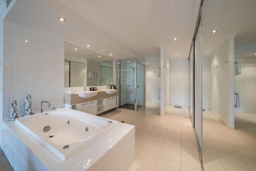 Four Bedroom Two Level Top Floor Luxe Spa Penthouse