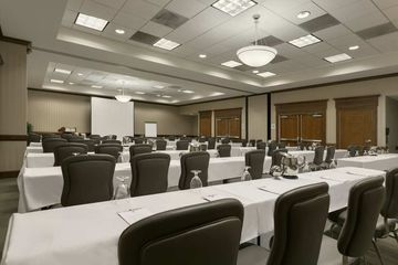 EMBASSY SUITES DULLES NORTH/LO4