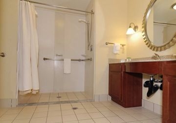 EMBASSY SUITES DULLES NORTH/LO2