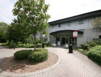 DAYS INN SOUTH MIMMS M25 DAYS INN SOUTH MIMMS M25
