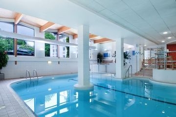HILTON WATFORD4