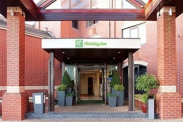 HOLIDAY INN0