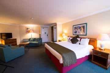 HOLIDAY INN WEST HOLIDAY INN WEST