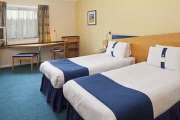 HOLIDAY INN EXPRESS NORTHAMPTON M1, JCT.15 HOLIDAY INN EXPRESS NORTHAMPTON M1, JCT.15