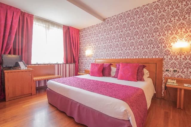 JUNIOR SUITE SUPERIOR