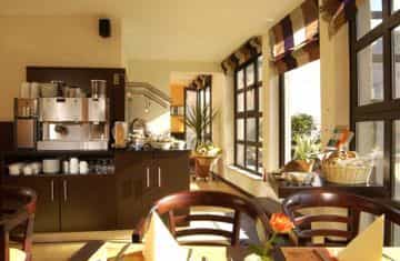 GHOTEL hotel & living City GHOTEL hotel & living City