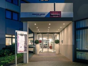 MERCURE HOTEL FRANKFURT AIRPORT MERCURE HOTEL FRANKFURT AIRPORT