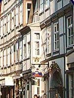 ZUR KRONE ZUR KRONE