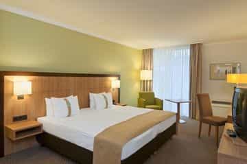 HOLIDAY INN DUSSELDORF AIRPORT HOLIDAY INN DUSSELDORF AIRPORT